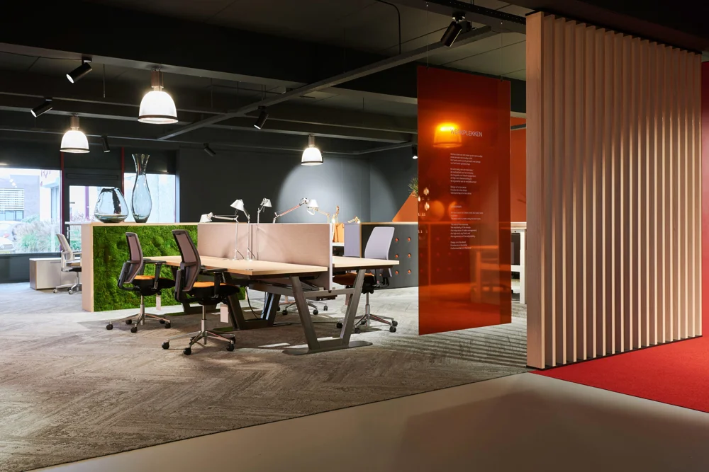 Vepa ParQ sit/stand bench in a manufacturer setting